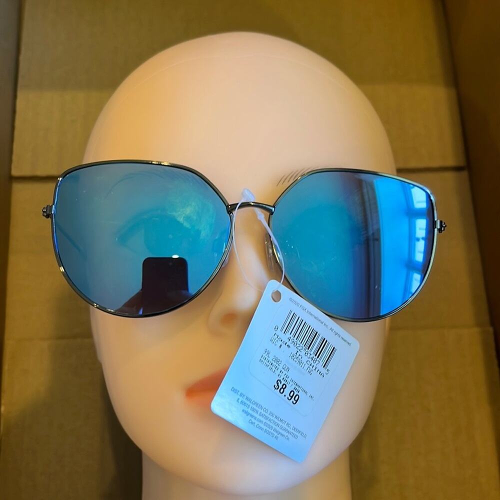 100% UVA UVB Protection Mirrored Sunglasses Gunmetal White